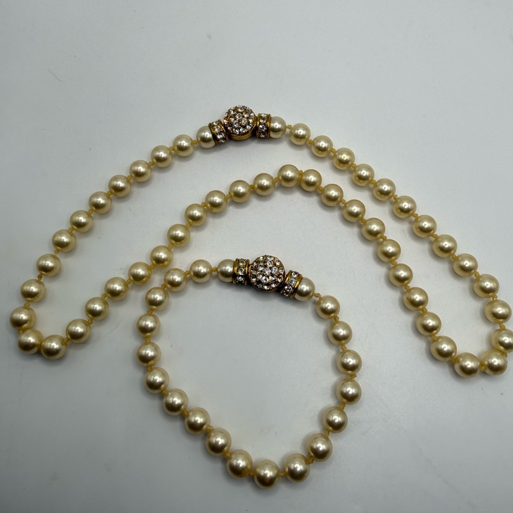 Nolan Miller Faux Pearl Necklace & Bracelet Set Gold Rhinestone Snap Clasp